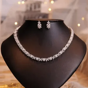 Petal Lattice – Floral Crystal Necklace & Earrings Set